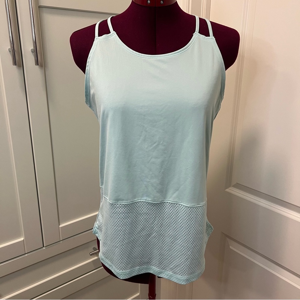 UNDER ARMOUR Bottom Mesh Workout Tank Women's Light Blue Sleeveless Top Sz Large